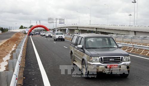 quảng cáo đặt sai trên đường cao tốc
