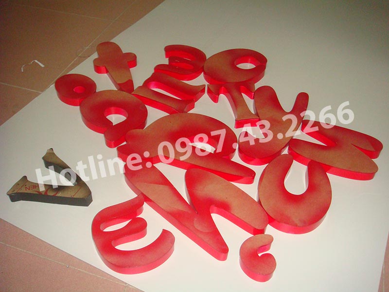 Quảng cáo Lạc Việt – Làm biển mặt tiền cửa hàng Phong Thủy Teen
