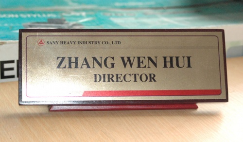 Đầy đủ mẫu biển đồng ăn mòn cho công ty 7